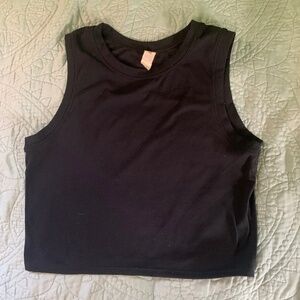 Cropped tight fit sleeveless tank